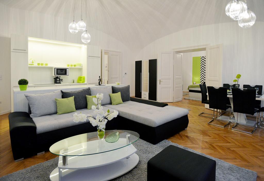 Varkapitany Apartman Έγκερ Εξωτερικό φωτογραφία