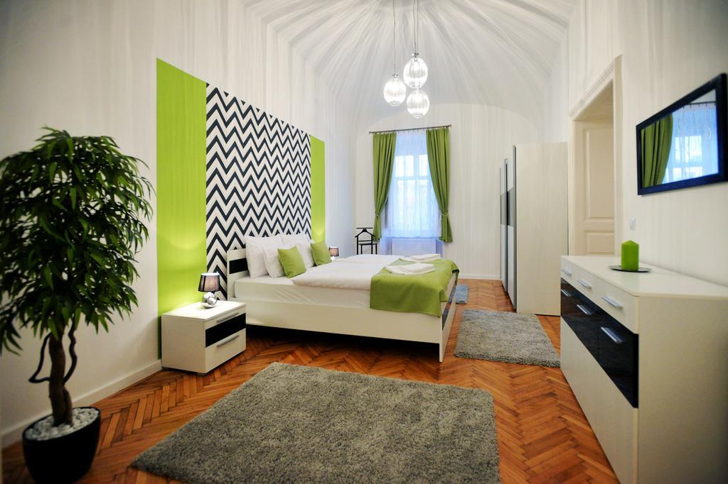 Varkapitany Apartman Έγκερ Εξωτερικό φωτογραφία